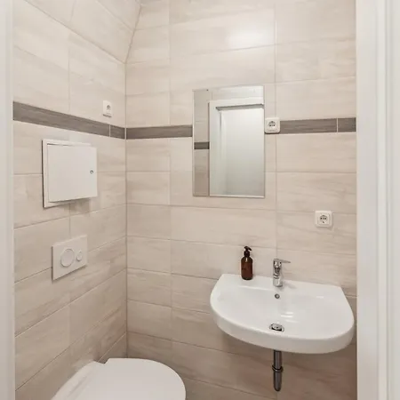 Jenapartments 4sz 8p Zentral, Terrasse, Waschtrockner * イェーナ