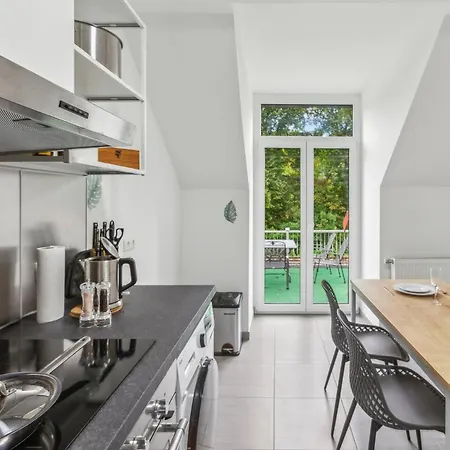 Jenapartments 4sz 8p Zentral, Terrasse, Waschtrockner Ена