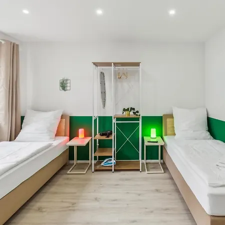 Апартаменты Jenapartments 4sz 8p Zentral, Terrasse, Waschtrockner