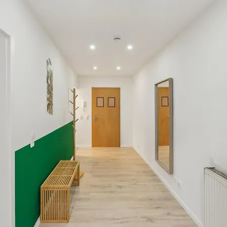 Jenapartments 4sz 8p Zentral, Terrasse, Waschtrockner アパート