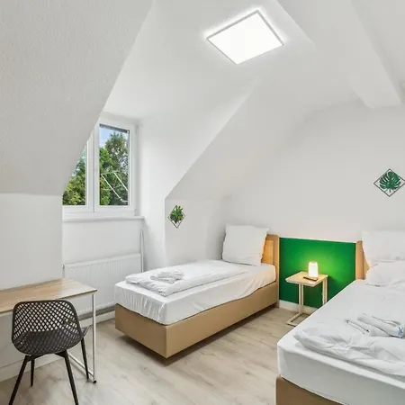Jenapartments 4sz 8p Zentral, Terrasse, Waschtrockner * イェーナ